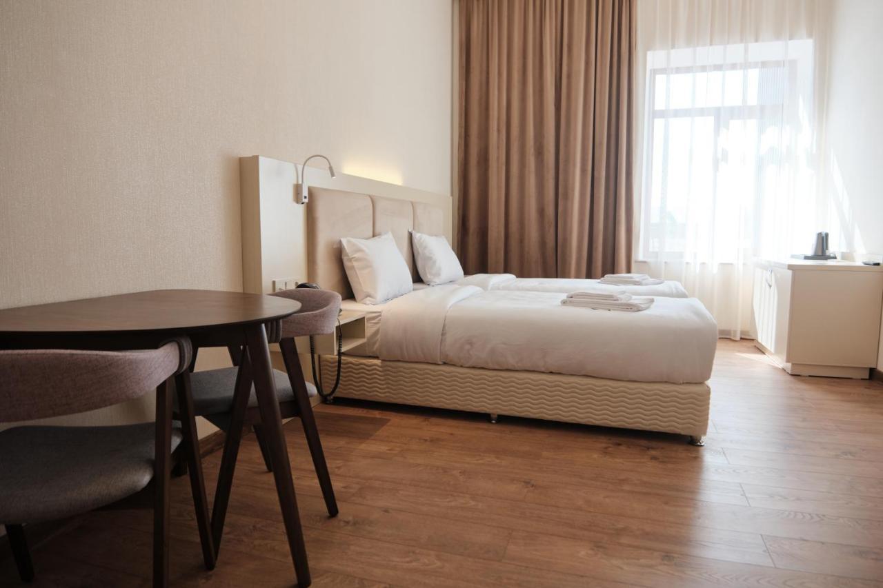 Kuma Hotel Gyumri Esterno foto