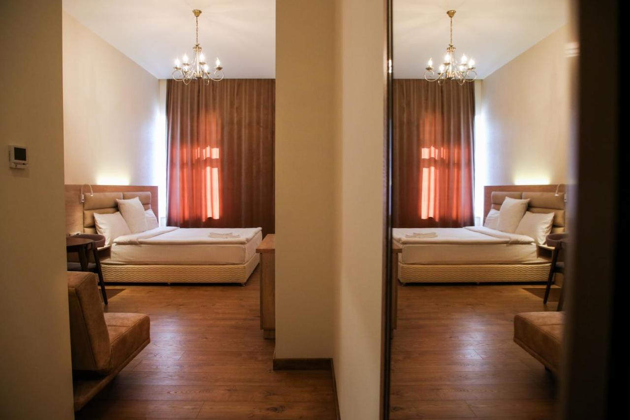 Kuma Hotel Gyumri Esterno foto