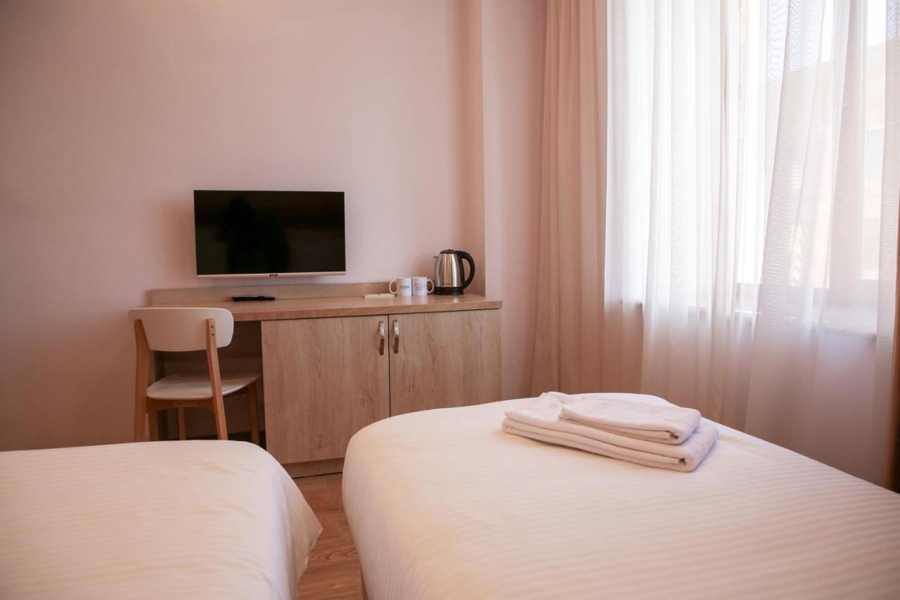Kuma Hotel Gyumri Esterno foto