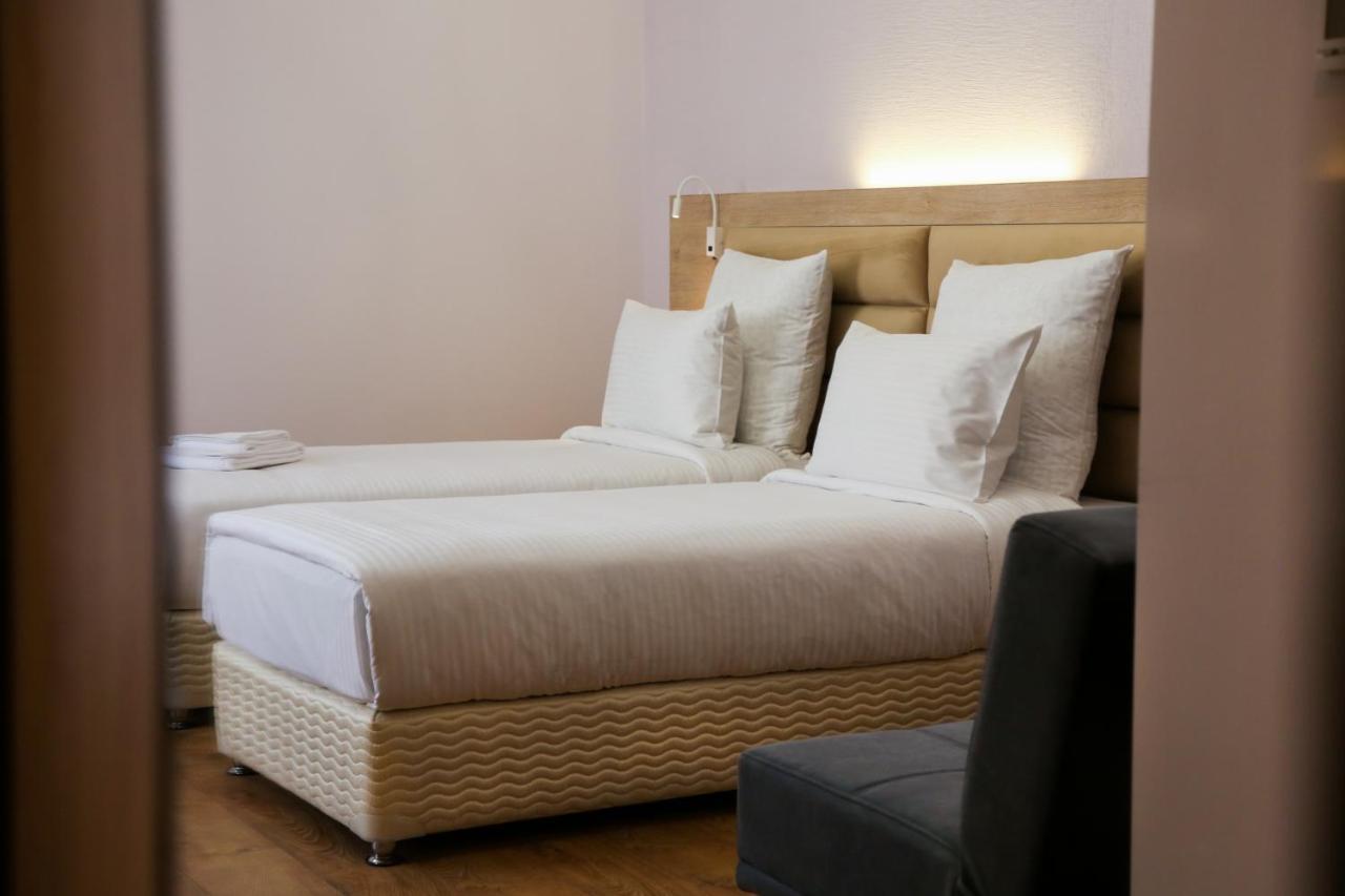 Kuma Hotel Gyumri Esterno foto