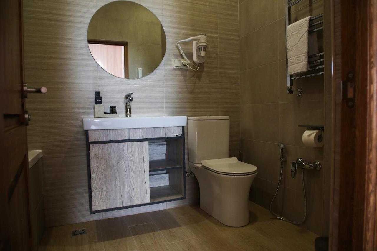 Kuma Hotel Gyumri Esterno foto