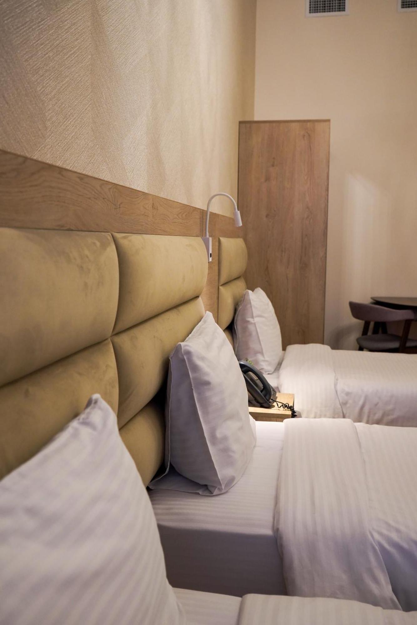 Kuma Hotel Gyumri Esterno foto