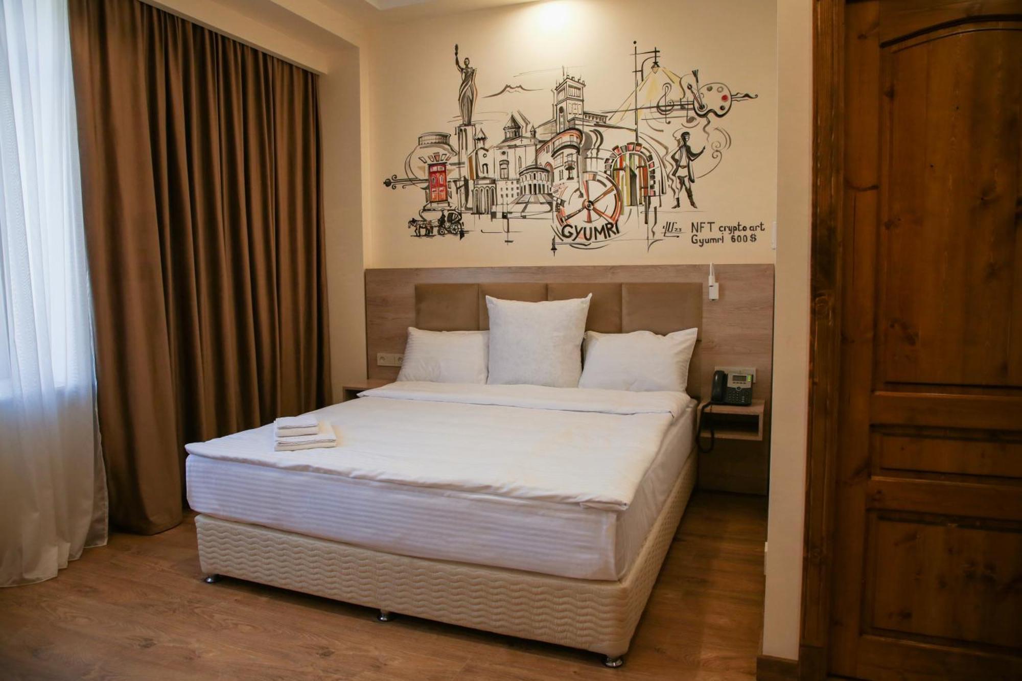 Kuma Hotel Gyumri Esterno foto