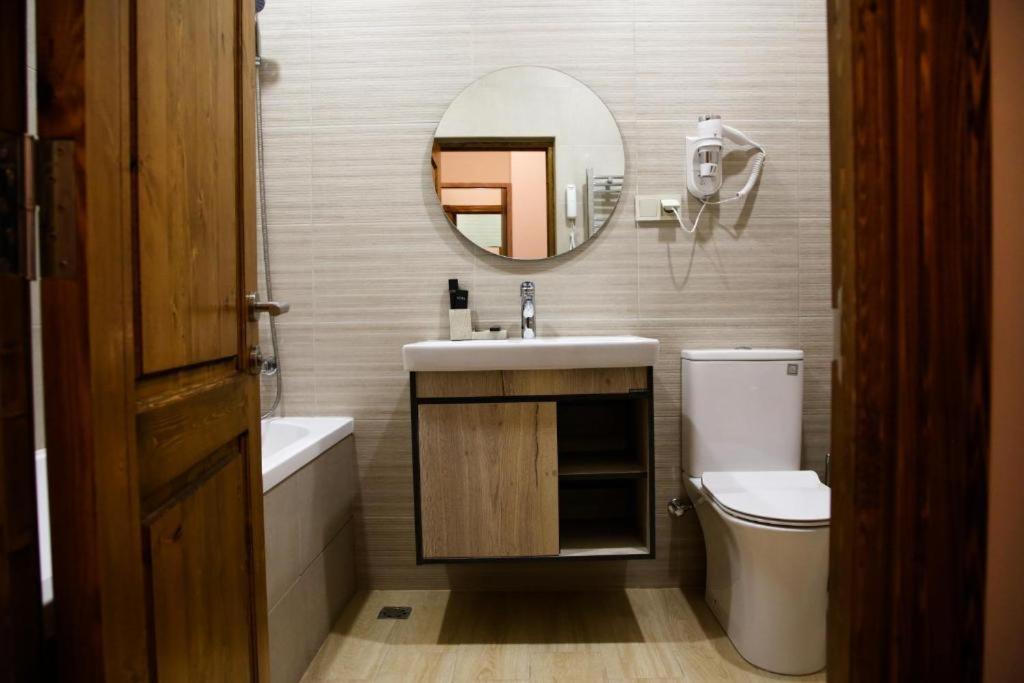 Kuma Hotel Gyumri Esterno foto